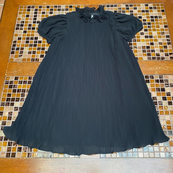 Janie and Jack Special Occasion Chiffon Puff Sleeves Dress - Picture 3 of 11